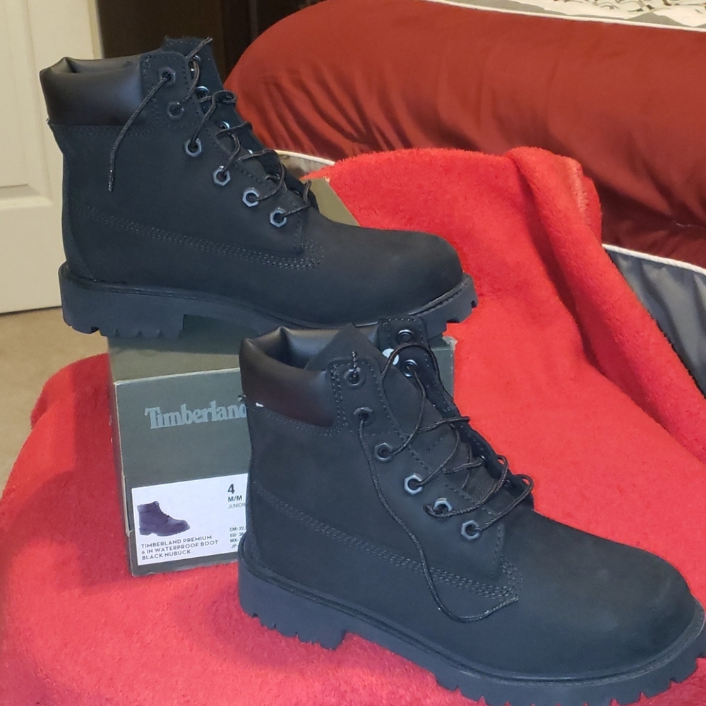 JUNIORS NEW BLACK TIMBS 🌟🌟